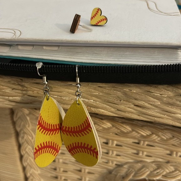 Softball earring bundle - Picture 8 of 9